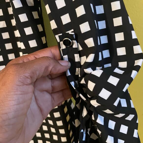 Black & White Grid Print Blouse | Roll Tab Sleeve | Minimalist Chic - Picture 4 of 6